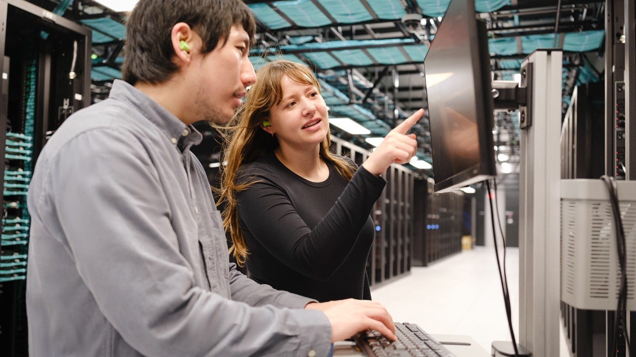  NVIDIA DGX-Ready Managed Services 